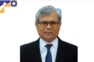 rektor baru UNS.png