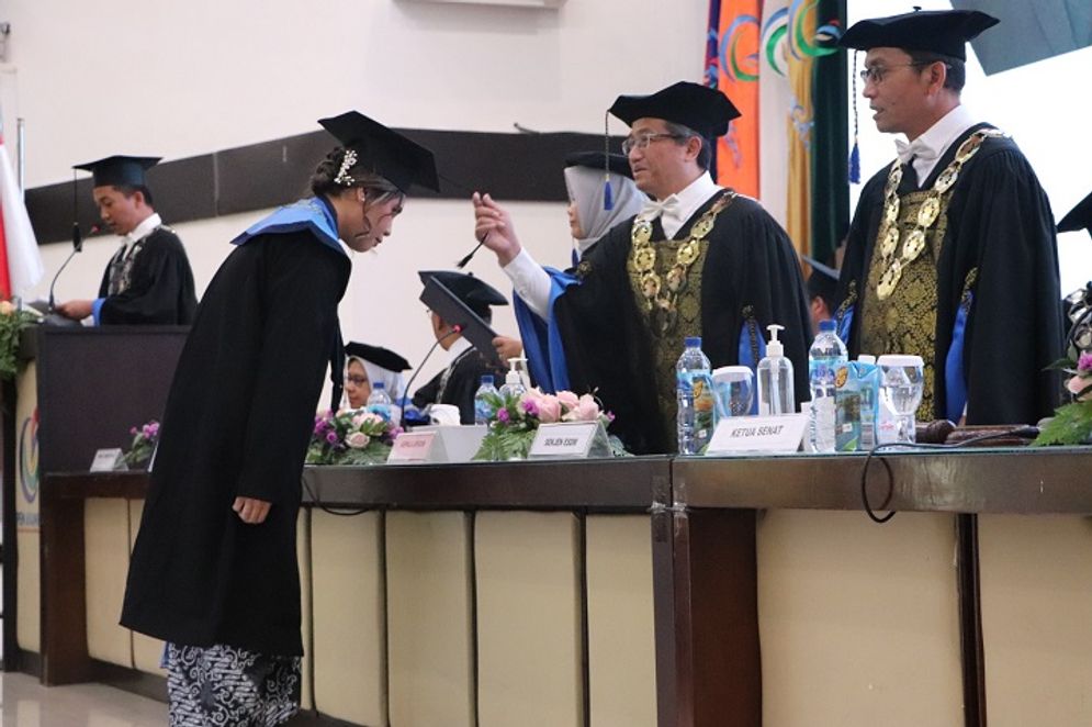 19072024-PEM Akamigas wisuda.jpg