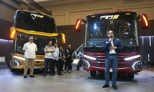 Serah Terima Bus Adiputro - Panji 1.jpg