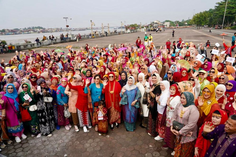 Serunya Peringatan Hari Kebaya Nasional Perdana di BKB Palembang