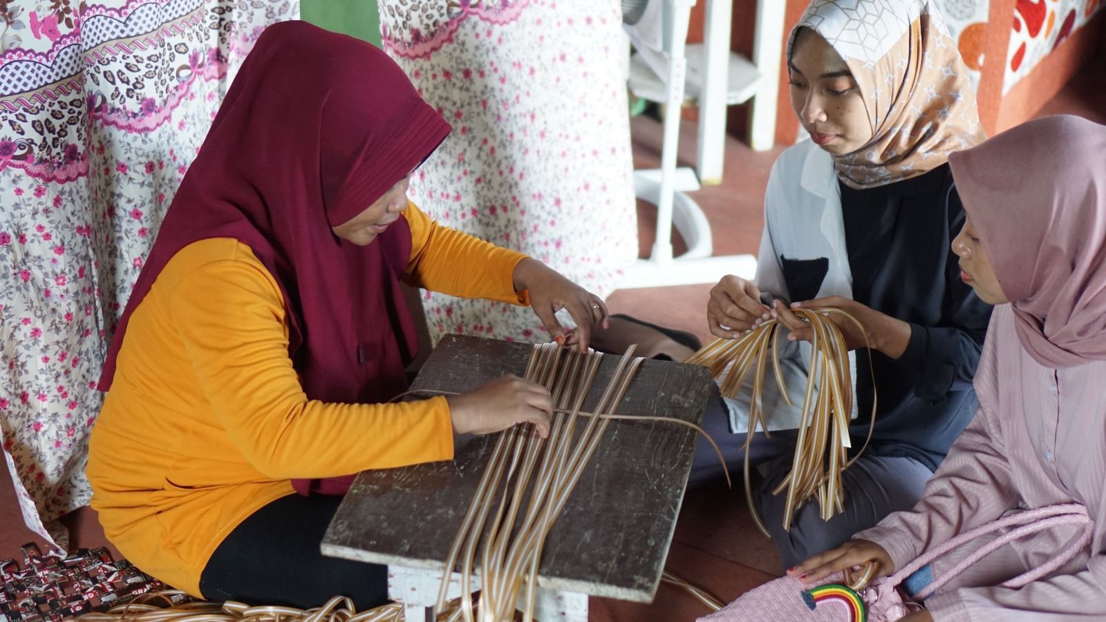 TJSL PLN Peduli Catat Keberhasilan Pengembangan Lapangan Kerja dan UMK  