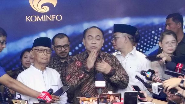 Menkominfo Ungkap Ribuan Situs Pemda Disusupi Judi Online