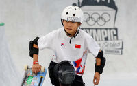 Atlet Termuda di Olimpiade Paris 2024, Zheng Haohao, seorang skateboarder dari China.