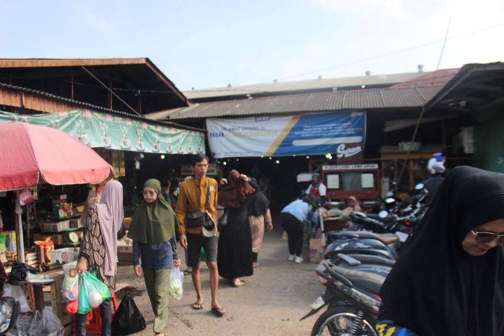 Eksistensi Pasar Alang-Alang Lebar yang Bertahan di Tengah Modernisasi