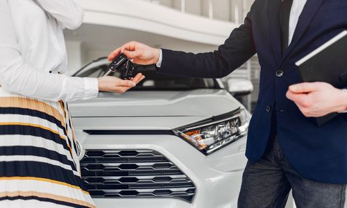 Panduan Memilih Leasing Terbaik untuk Kredit Mobil Anda