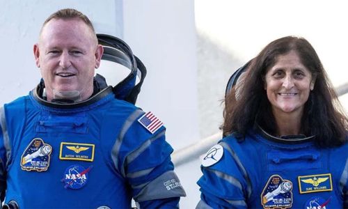 Barry “Butch” Wilmore dan Sunita Williams.jpg