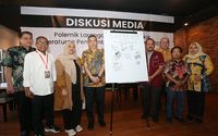 Sejumlah asosiasi pedagang, pelaku UMKM, pedagang pasar, ritel, dan koperasi menyatakan sikap menolak berbagai aturan diskriminatif yang tercantum dalam Peraturan Pemerintah (PP) Nomor 28 Tahun 2024 tentang Peraturan Pelaksanaan Undang-Undang Nomor 17 Tahun 2023 tentang Kesehatan. 