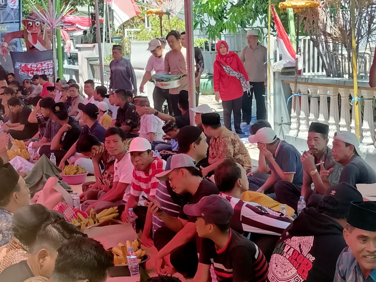 Kampung Lawas Ngawen Bandarejo Tama RT 01 RW 05 Kelurahan Sememi saat merayakan HUT Kemerdekaan RI Ke-79 dan sedekah bumi