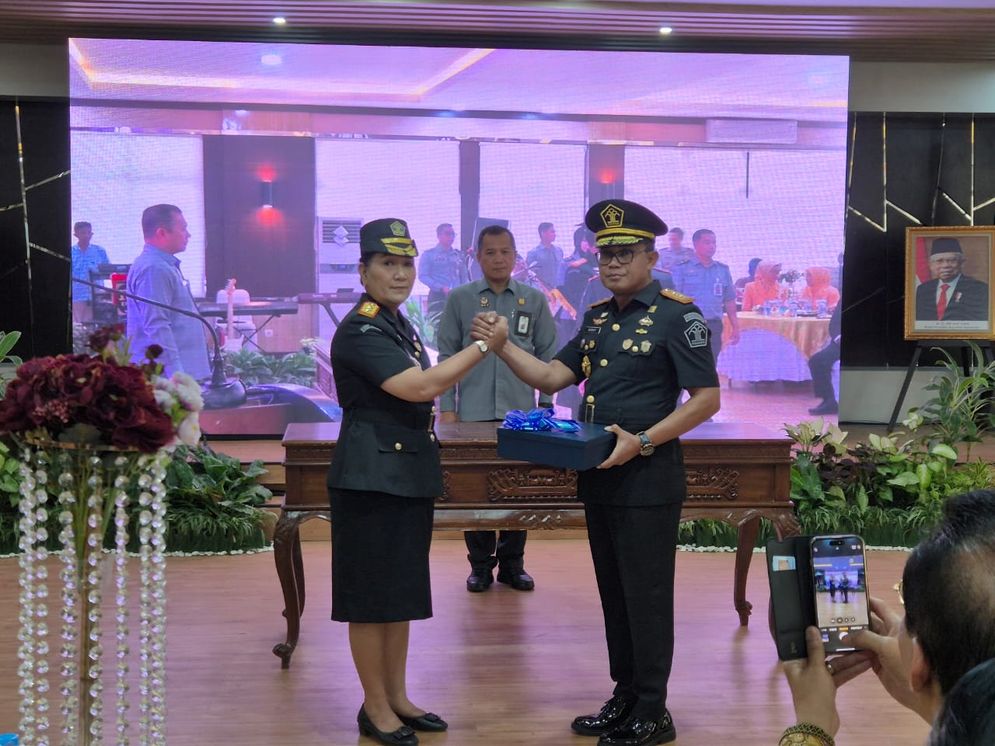 Dodot Adikoeswanto secara resmi menggantikan Sorta Delima Lumban Tobing sebagai Kakanwil Kemenkumham Lampung. 