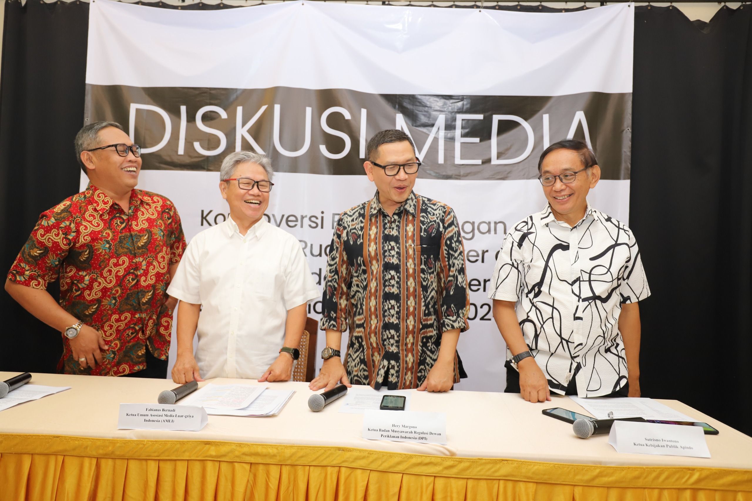 Diskusi bertajuk Kontroversi Pasal Larangan Zona rokok di Restoran Tjikini Lima, Menteng, Jakarta, Rabu, 28 Agustus 2024.