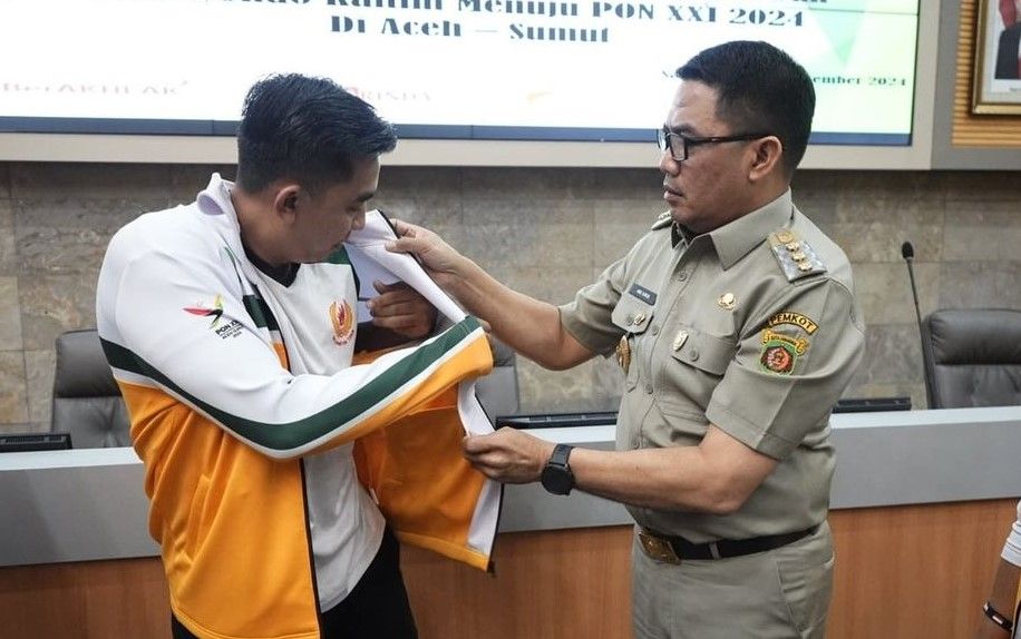 Wali Kota Samarinda, Andi Harun, menjanjikan bonus Rp350 juta bagi kontingen pencak silat dan taekwondo yang meraih emas PON XXI Aceh-Sumut.