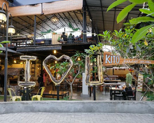 Kito Cafe & Resto Medan.