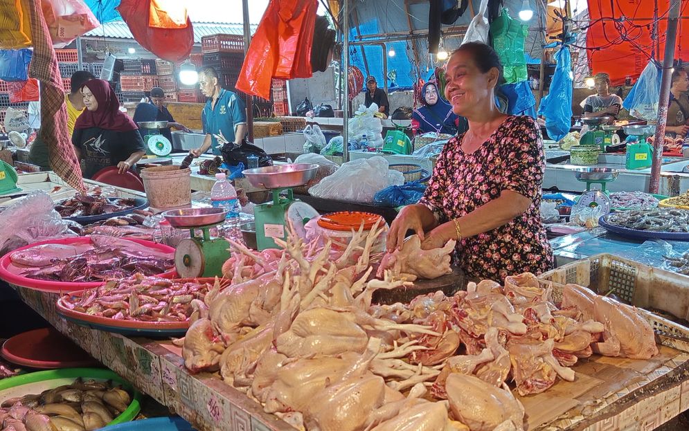 Update Harga Sembako Palembang: Harga Ayam Potong Melonjak jadi Rp 40 Ribu/Kg