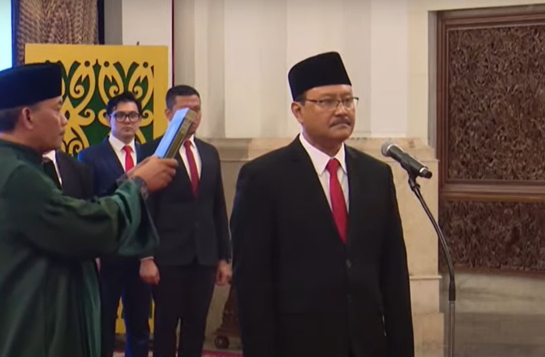 Pelantikan Saifullah Yusuf sebagai menteri sosial