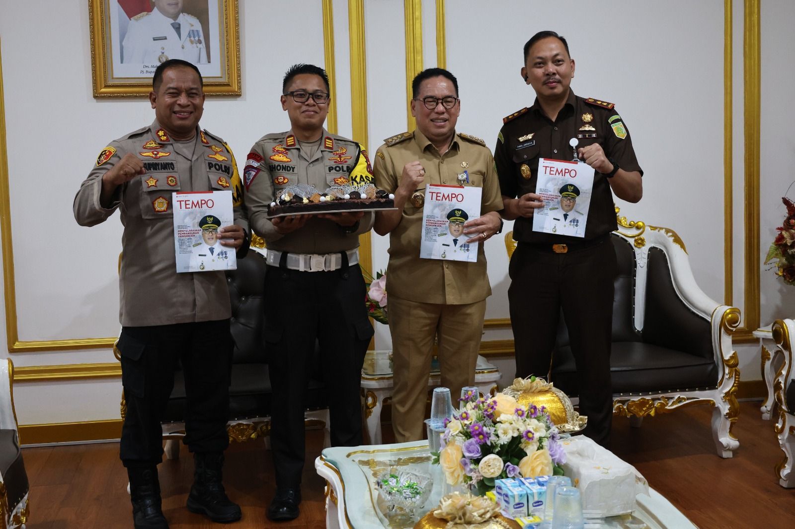 Pj Bupati PPU Makmur Marbun Terima Kejutan Istimewa di Hari Ulang Tahunnya ke-60