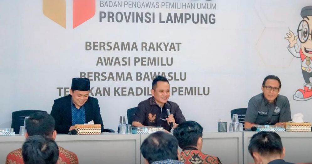 Ketua Bawaslu Provinsi Lampung Iskardo P. Panggar