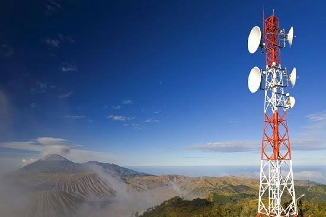 PT Sarana Menara Nusantara Tbk (TOWR)