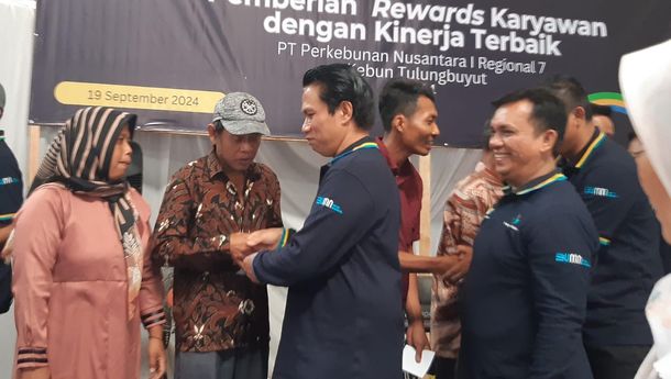 Kebun Tulung Buyut Rayakan Sukses dengan Santuni Anak Yatim