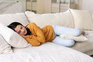 Ilustrasi tidur siang.