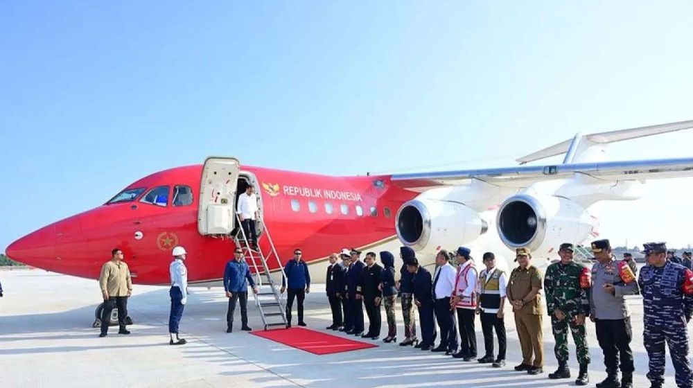 jokowi bandara IKN.jpg