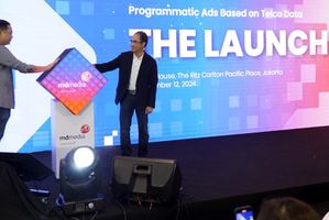 Dirut MDMedia Arif Prabowo (kiri) dan Direktur Group Business Development Telkom Honesti Basyir saat peluncuran Programmatic Advertising berbasis Data Telco “AdXelerate” di Glass House Ritz Carlton Pacific Place