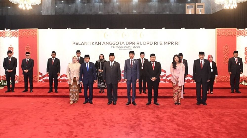 Presiden Joko Widodo (Jokowi) menghadiri Sidang Paripurna Pengucapan Sumpah/Janji Anggota DPR/DPD/MPR RI Periode 2024-2029 pada Selasa, 1 Oktober 2024.