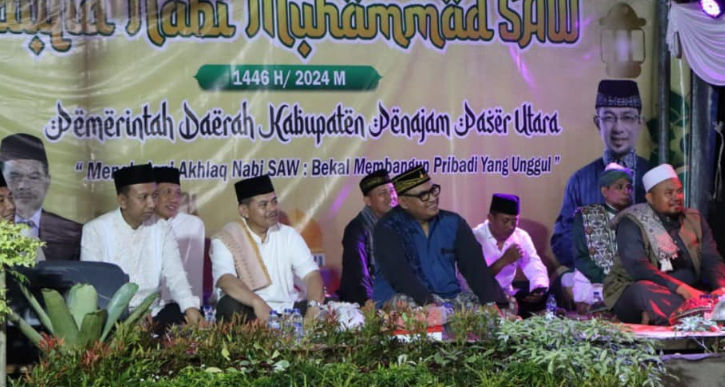 Ratusan Warga PPU Hadiri Peringatan Maulid Nabi Muhammad SAW di Rumjab Bupati