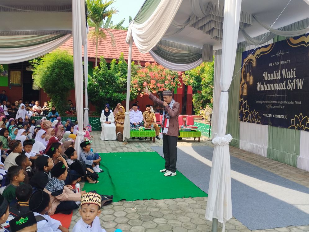 Peringati Maulid Nabi, SDN 4 Sumberejo Ajak Siswa Teladani Akhlak Rasulullah