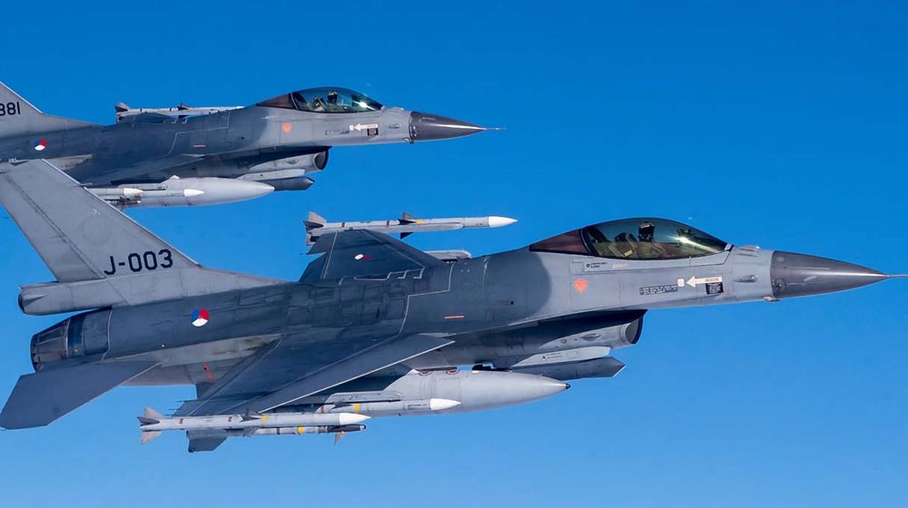 f-16 belanda.jpg