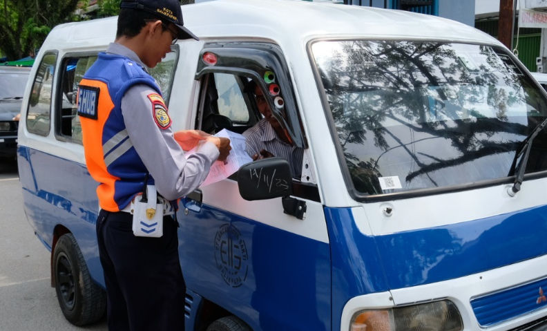 Dishub Bersiap Uji Coba Trayek Feeder Angkot