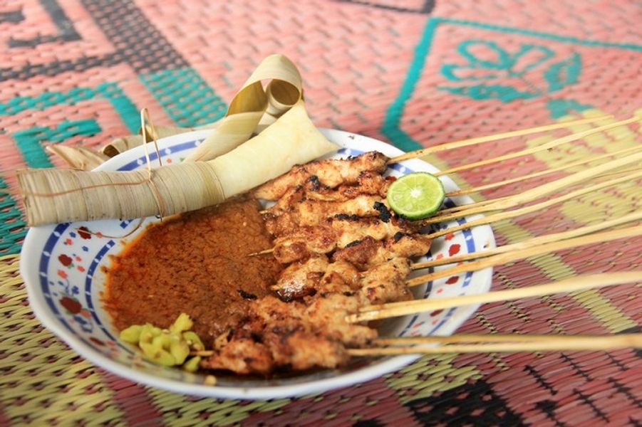 Sate Bulayak.