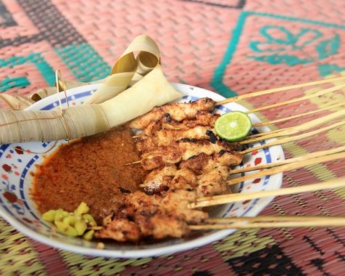 Sate Bulayak.