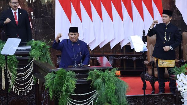 Pidato Perdana Presiden Prabowo: Kita Bekerja untuk Rakyat, Bukan Kerabat atau Diri Sendiri