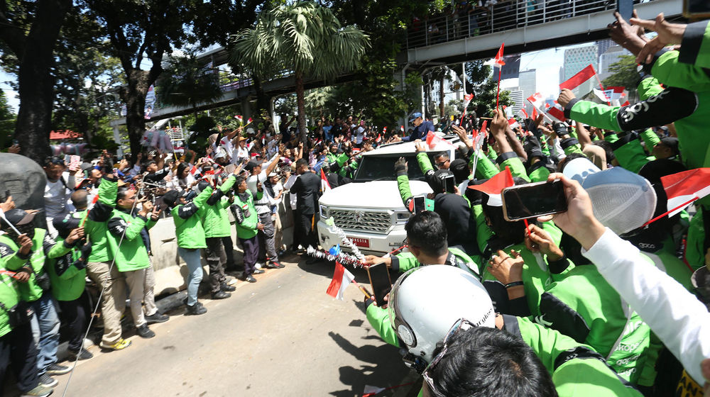 Gojek Sambut Presiden - Panji 2.jpg