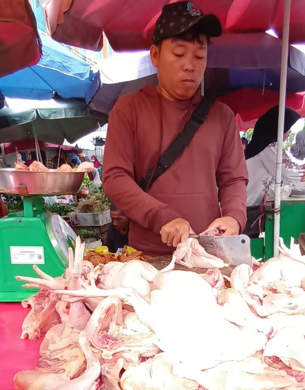 Stok Terbatas, Harga Ayam Potong Naik