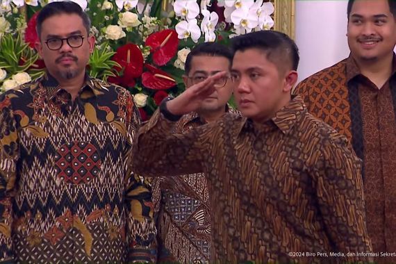 Kontroversi Penunjukan Teddy Indra Wijaya sebagai Seskab