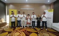 PT Adira Dinamika Multi Finance Tbk. (Adira Finance) menghadirkan Program UMRAH Untuk Sahabat sebagai bentuk apresiasi kepada pelanggan setianya.  Ratusan pemenang berangkat ke Tanah Suci pada 14-23 Oktober 2024 untuk melaksanakan ibadah umrah.