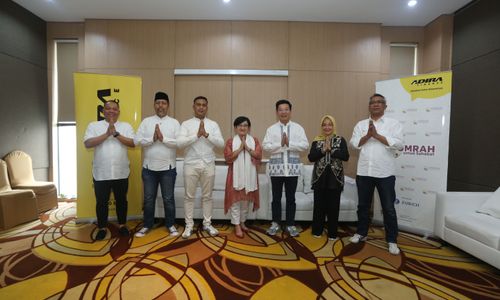 PT Adira Dinamika Multi Finance Tbk. (Adira Finance) menghadirkan Program UMRAH Untuk Sahabat sebagai bentuk apresiasi kepada pelanggan setianya.  Ratusan pemenang berangkat ke Tanah Suci pada 14-23 Oktober 2024 untuk melaksanakan ibadah umrah.