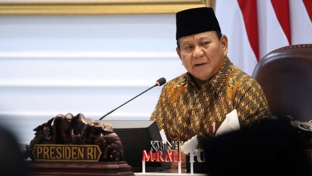 Pimpin Rapat Kabinet Perdana, Prabowo:  'Menteri Jangan  Ribet, Tapi Beri Pelayanan Terbaik untuk Rakyat'