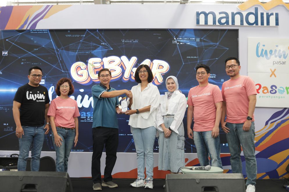 Dorong UMKM Naik Kelas, Bank Mandiri Gencarkan Program Livin’ Pasar di Bandung