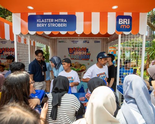 Mengecap Manisnya Bisnis Stroberi dengan Pemberdayaan BRI