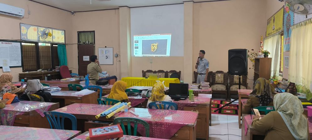 Jasa Raharja Gelar Pengajar Peduli Keselamatan Lalu Lintas (PPKL) di SMAN 1 Kota Agung