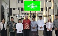 Kunjungan Staf Kedubes Inggris ke PWNU Jatim