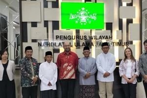 PWNU KEDUBES INGGRIS.jpg