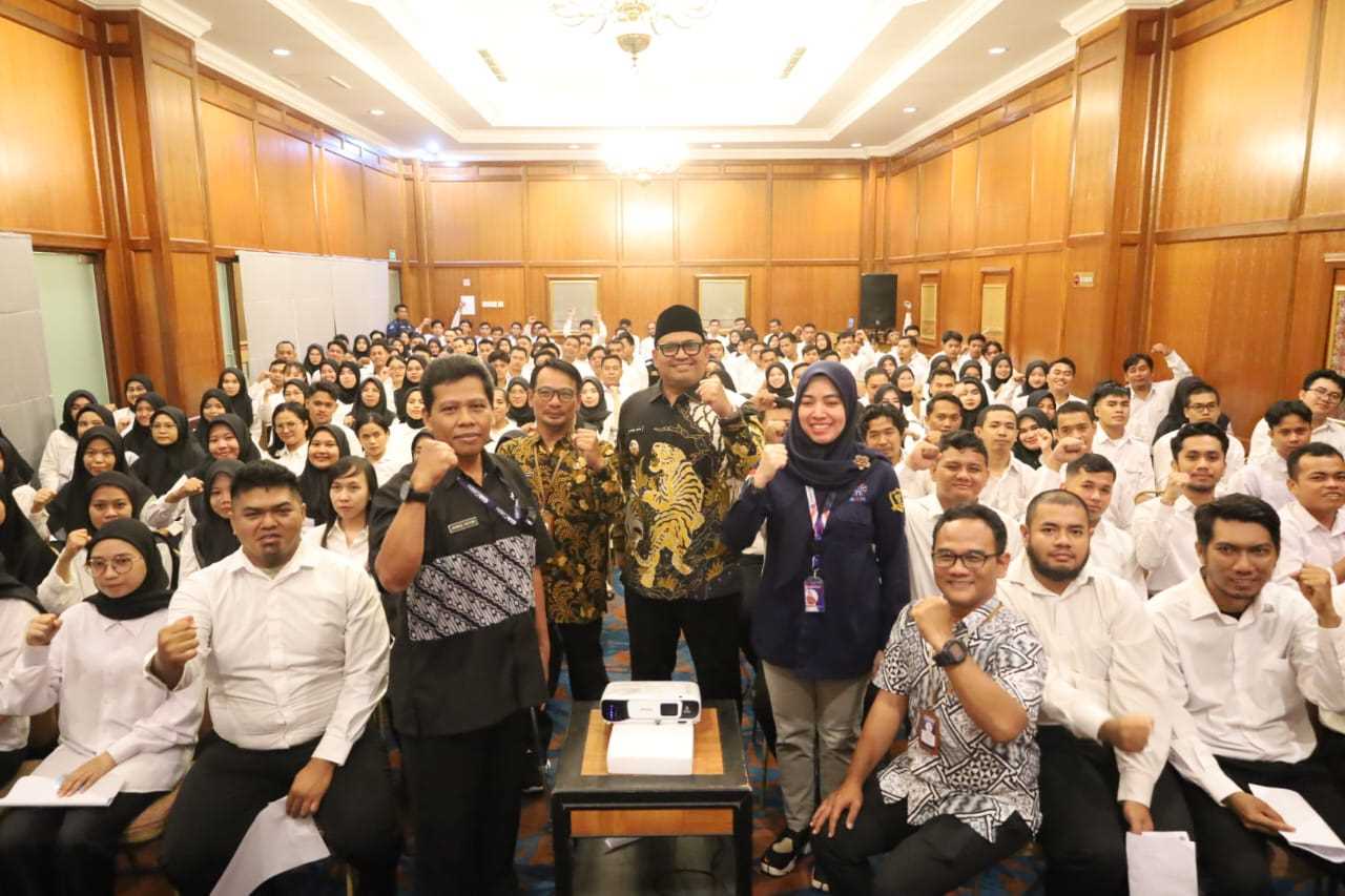 Pj Bupati PPU Zainal Arifin Berikan Motivasi Ratusan Peserta Tes CAT CPNS  