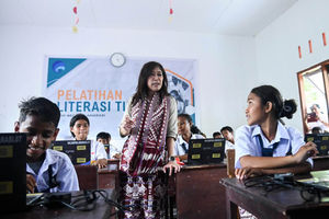 Kunker Perdana Menkomdigi - Panji 1.jpg