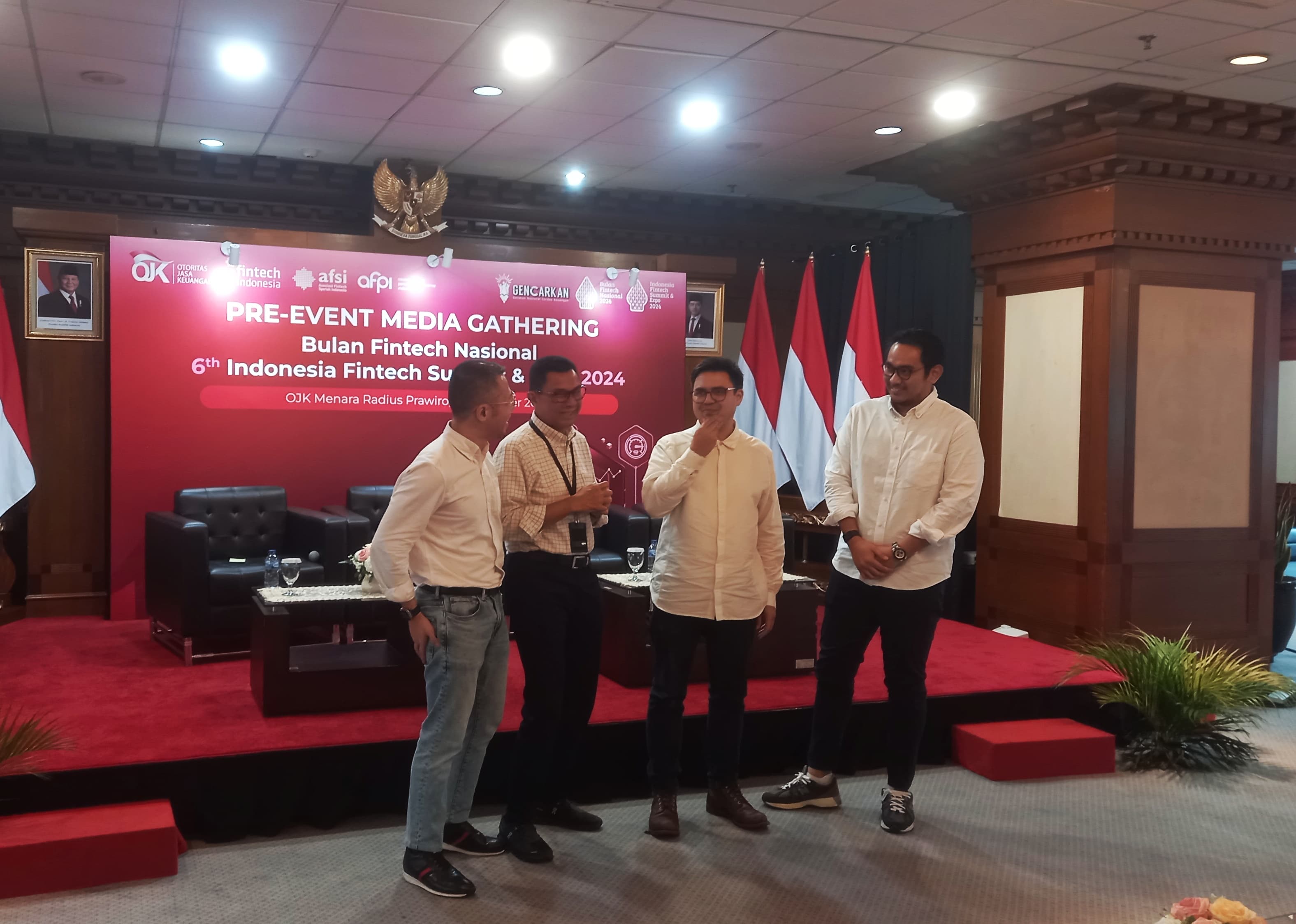 Konferensi pers Pre-event Media Gathering Bulan Fintech Nasional (BFN) dan Indonesia Fintech Summit and Expo (IFSE) 2024, Senin, 4 November 2024.