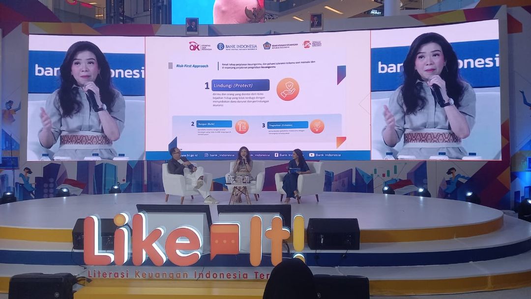 Talkshow “Prioritas atau Gaya Hidup? Menabung Bijak di Tengah Tantangan Ekonomi” bersama Bank UOB Indonesia di acara Like It! 2024 oleh Kementerian Keuangan, Bank Indonesia, OJK, dan LPS di Jakarta, Jumat, 8 November 2024. 