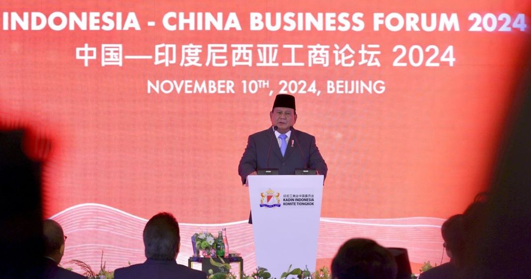 Presiden Prabowo Subianto menghadiri pertemuan bersama sejumlah pengusaha Republik Rakyat Tiongkok (RRT) dalam forum bisnis Indonesia-China di Hotel The Peninsula, Beijing, RRT pada Minggu, 10 November 2024. Foto: BPMI Setpres/Jessica