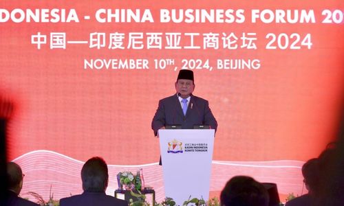 Presiden Prabowo Subianto menghadiri pertemuan bersama sejumlah pengusaha Republik Rakyat Tiongkok (RRT) dalam forum bisnis Indonesia-China di Hotel The Peninsula, Beijing, RRT pada Minggu, 10 November 2024. Foto: BPMI Setpres/Jessica